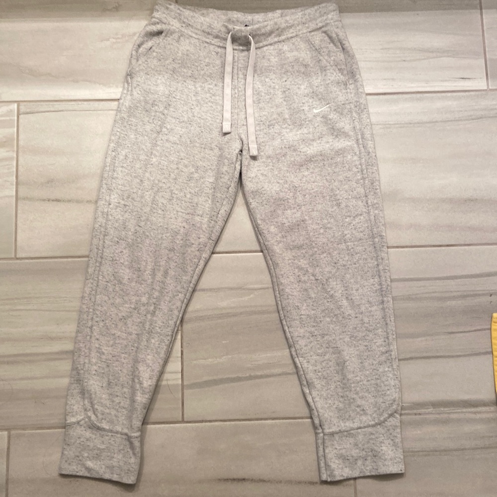 NIKE WOMEN’S FLEECE TRAINING PANTS